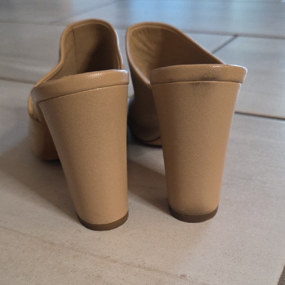 Vince Women's Beige Leather Heels For Office Or Any Ocassion Size 7.5 - Picture 8 of 8